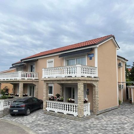 Apartments Ostojic Krk Town Bagian luar foto
