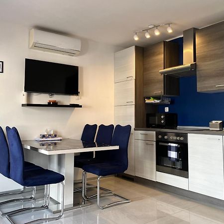 Apartments Ostojic Krk Town Bagian luar foto