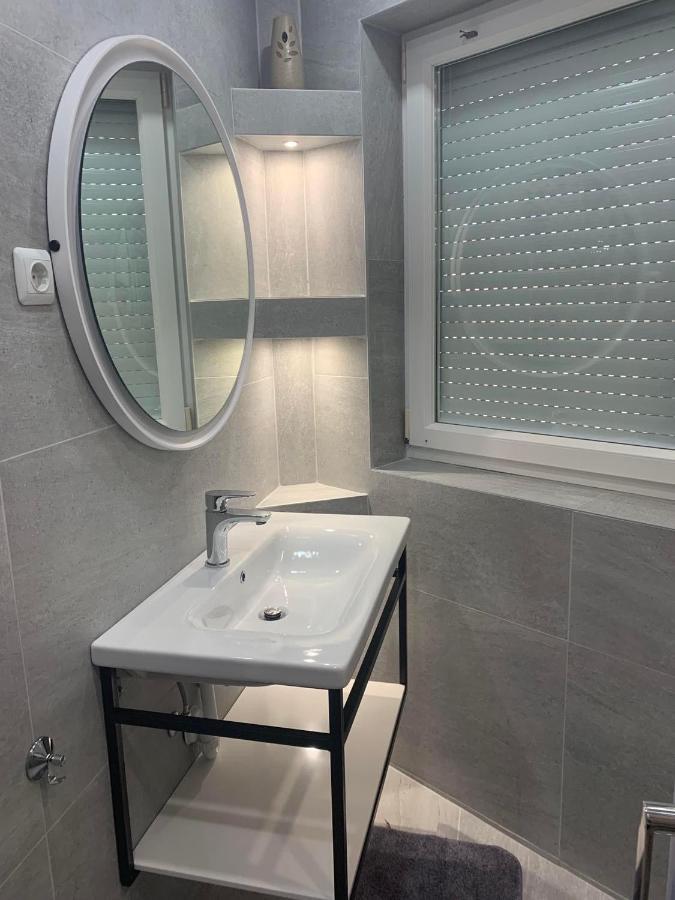 Apartments Ostojic Krk Town Bagian luar foto