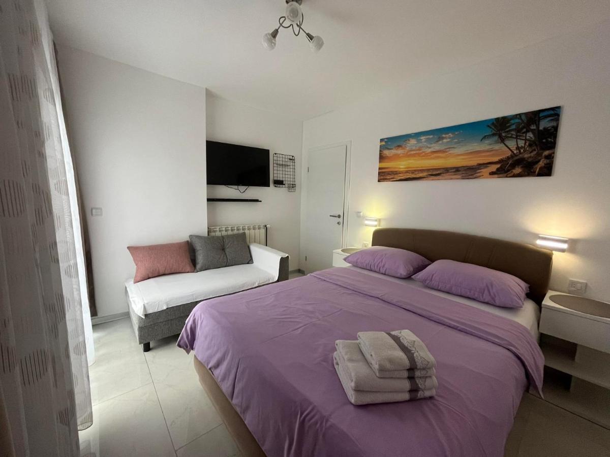 Apartments Ostojic Krk Town Bagian luar foto