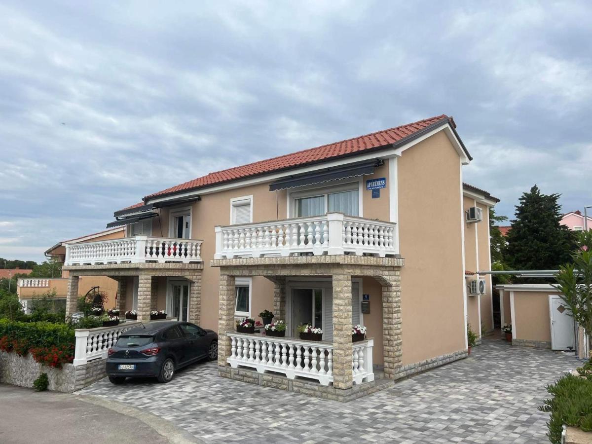 Apartments Ostojic Krk Town Bagian luar foto