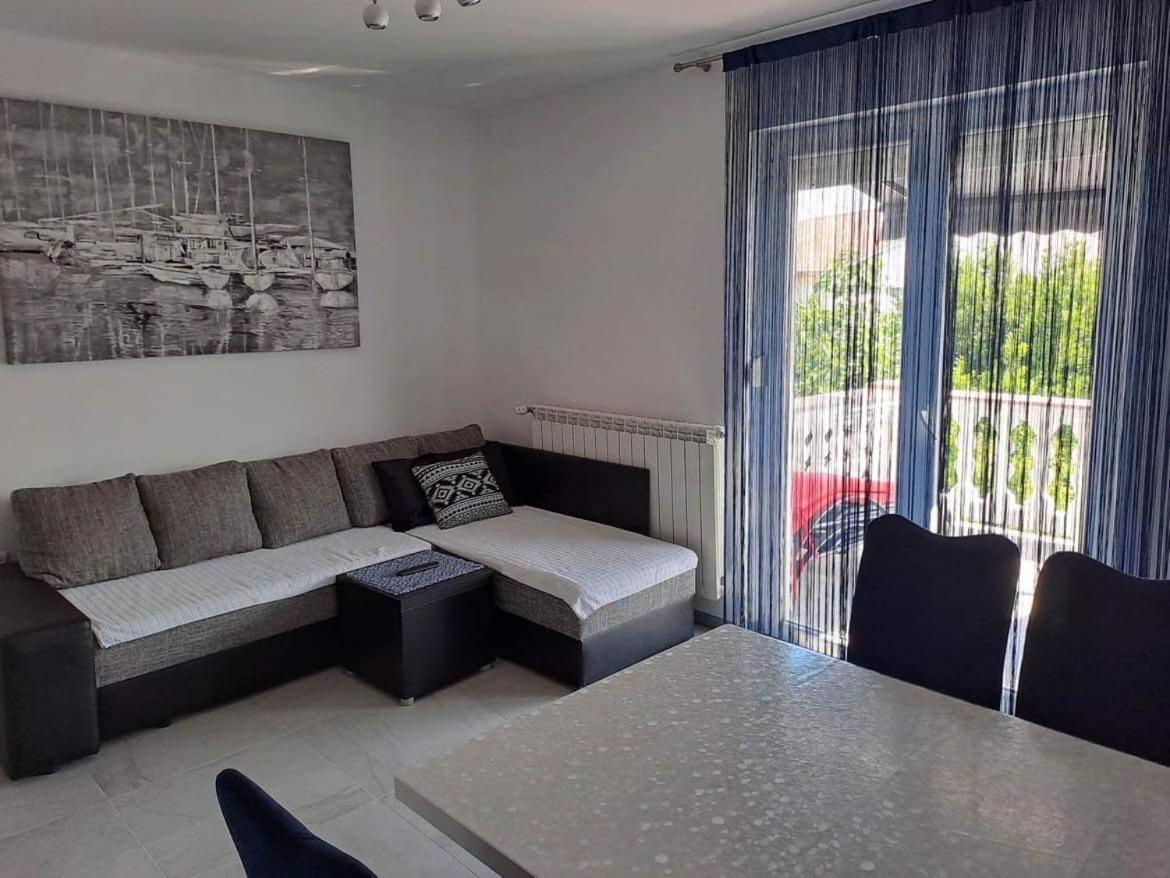 Apartments Ostojic Krk Town Bagian luar foto