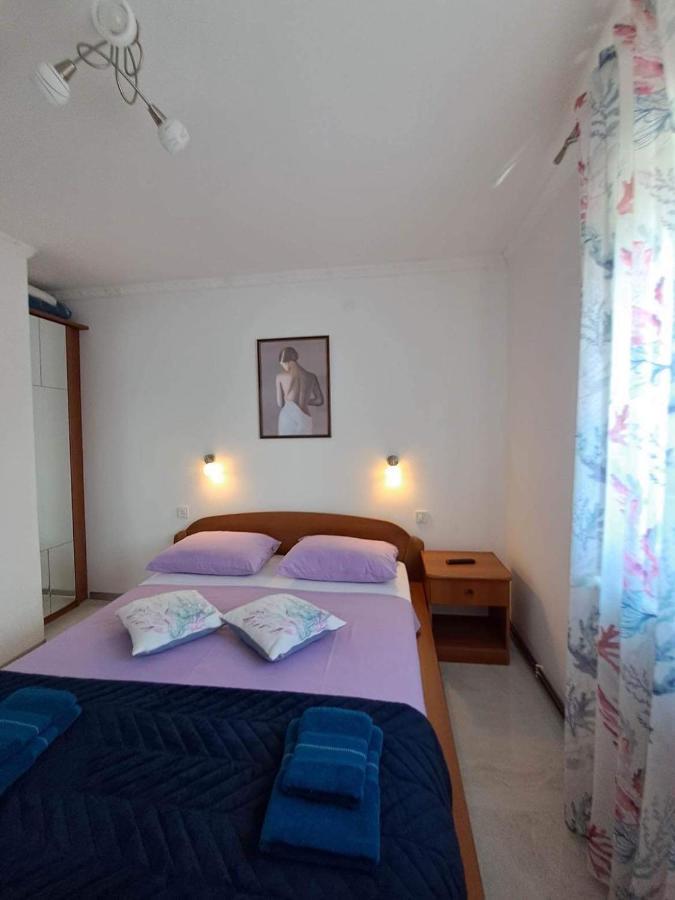 Apartments Ostojic Krk Town Bagian luar foto