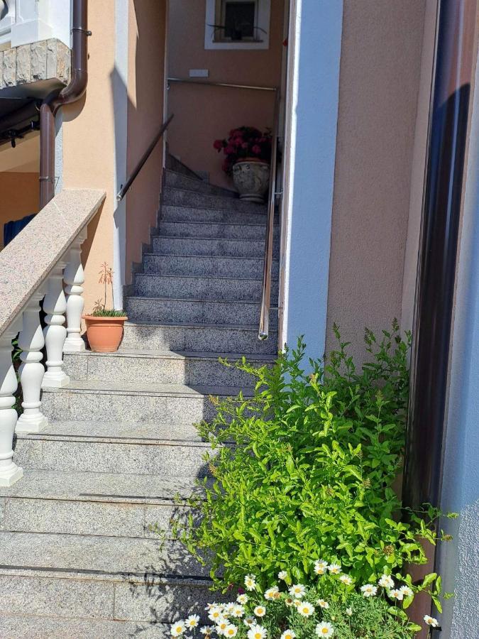 Apartments Ostojic Krk Town Bagian luar foto