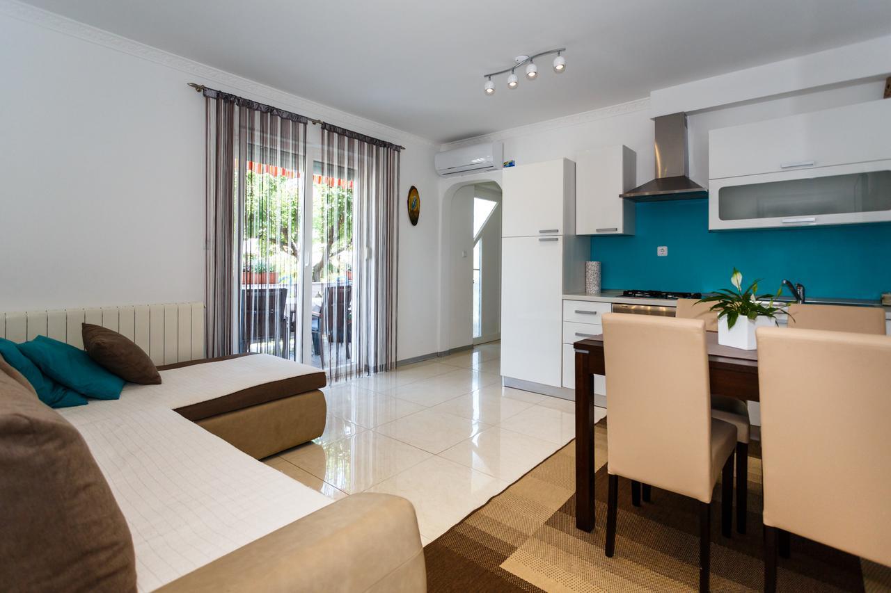 Apartments Ostojic Krk Town Bagian luar foto